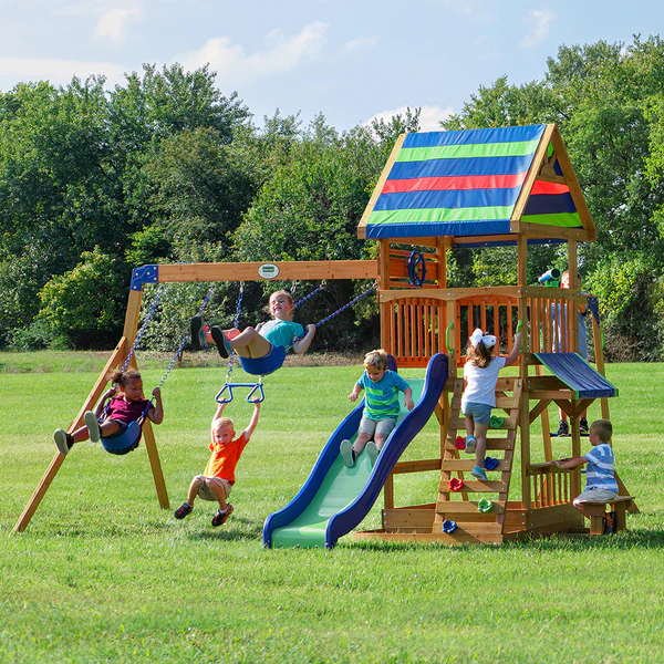 High Quality Design We work hard to make sure your swing set features design elements as stylish as they are strong.