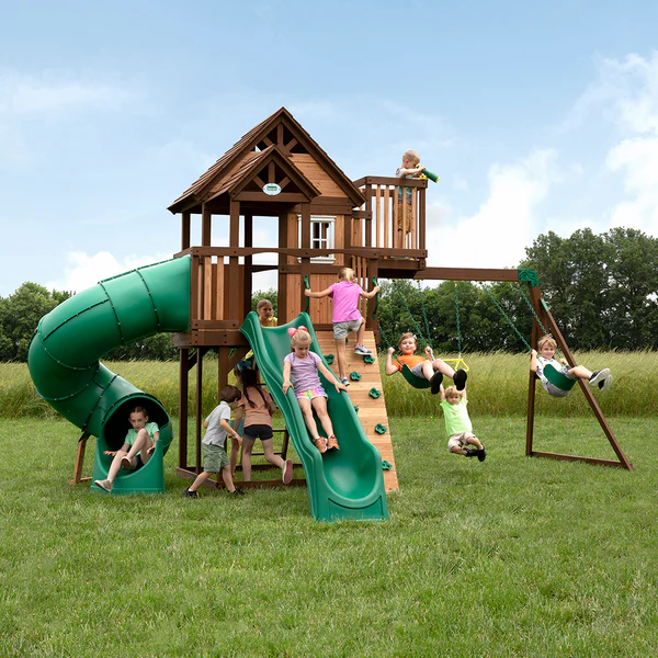 High Quality Design We work hard to make sure your swing set features design elements as stylish as they are strong.