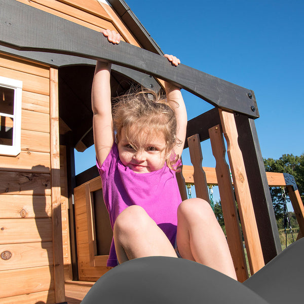 Endless Hours of Fun Double the fun with 2 belt swings and a 40' disc web swing.