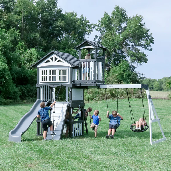 High Quality Design We work hard to make sure your swing set features design elements as stylish as they are strong.