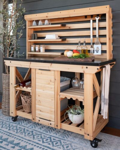 Hutch/Serving Station