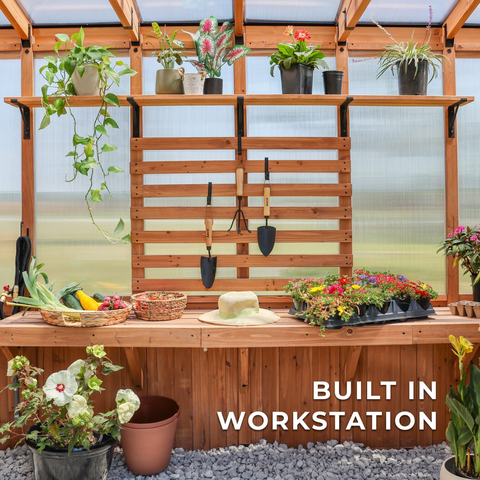 11x7 Poppy Built In Workstation