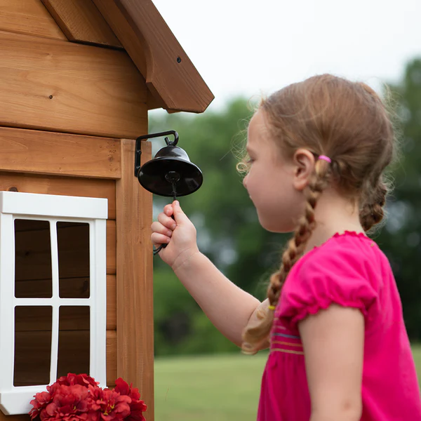 Ding For Dinner An indoor kitchen with a sink, stove, and cordless phone provide hours of imaginative play.