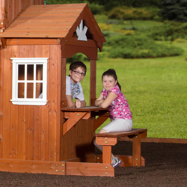 Cook up Creativity Provide hours of entertainment in the lower fort mock kitchen or serve up a treat to enjoy by the snack window.
