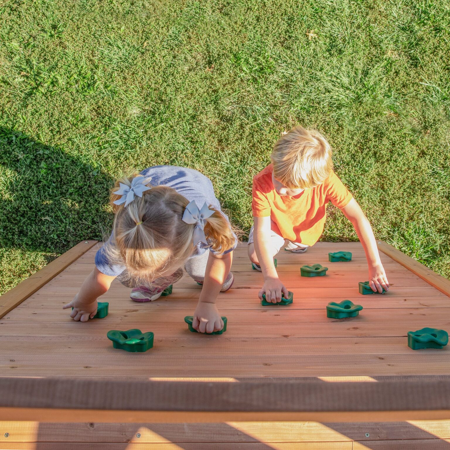 Endeavor Swing Set Rock Wall Top Down