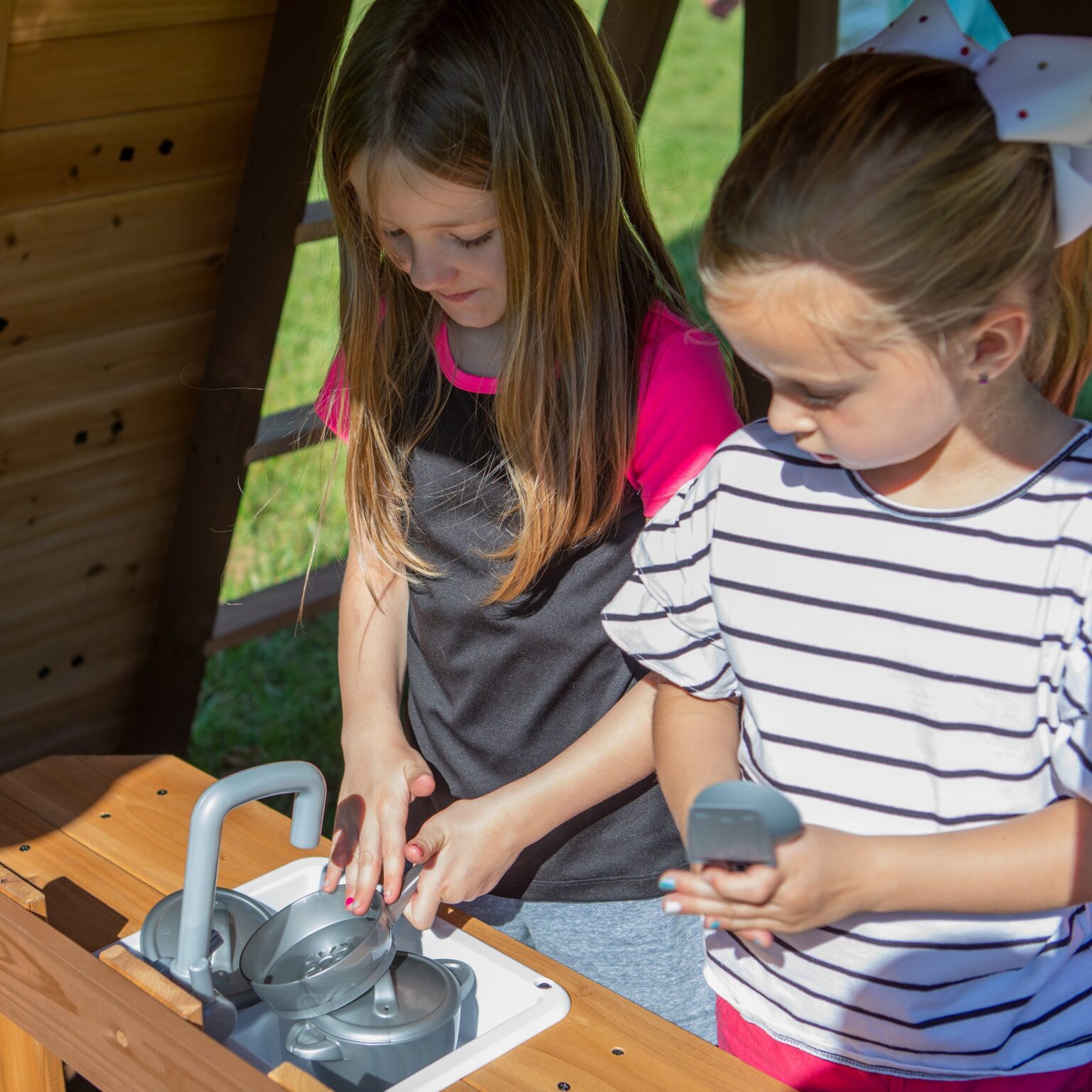 Tacoma Falls Swing Set kitchen sink