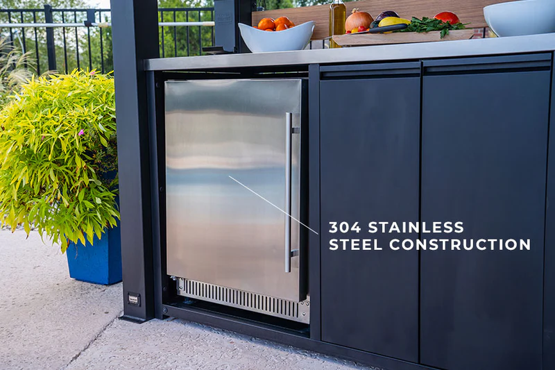 01- Stainless steel Construction 304 stainless steel construction for long-term durability and corrosion resistance.